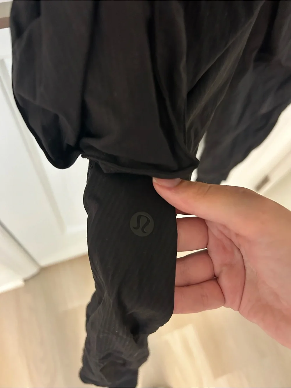 Lululemon Dance Studio Relaxed Fit Mid Rise Cargo Jogger Black - Picture 6 of 7